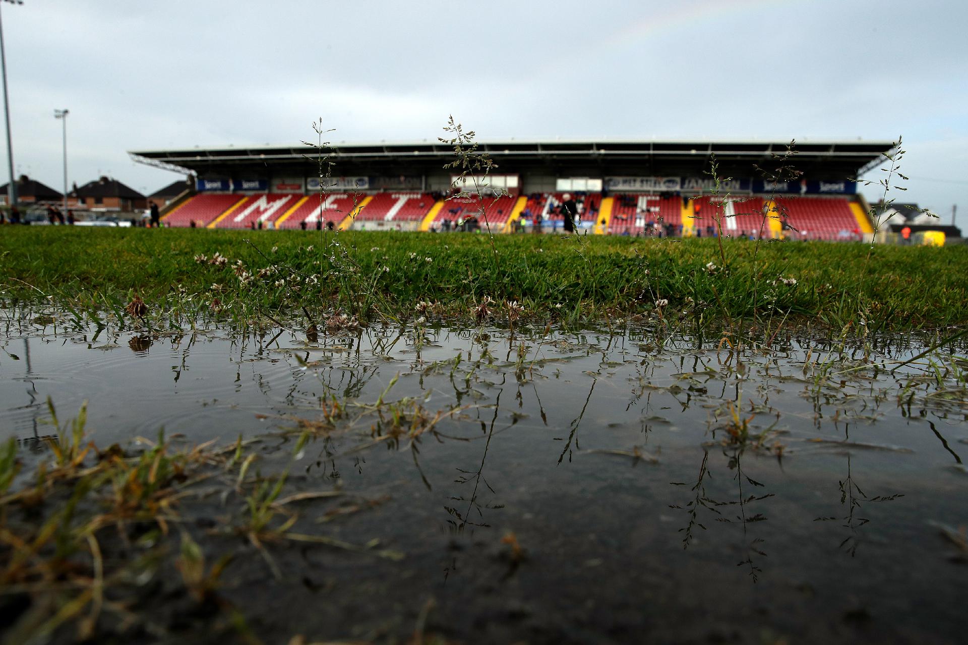 Informatie over afgelastingen en inhaalwedstrijden