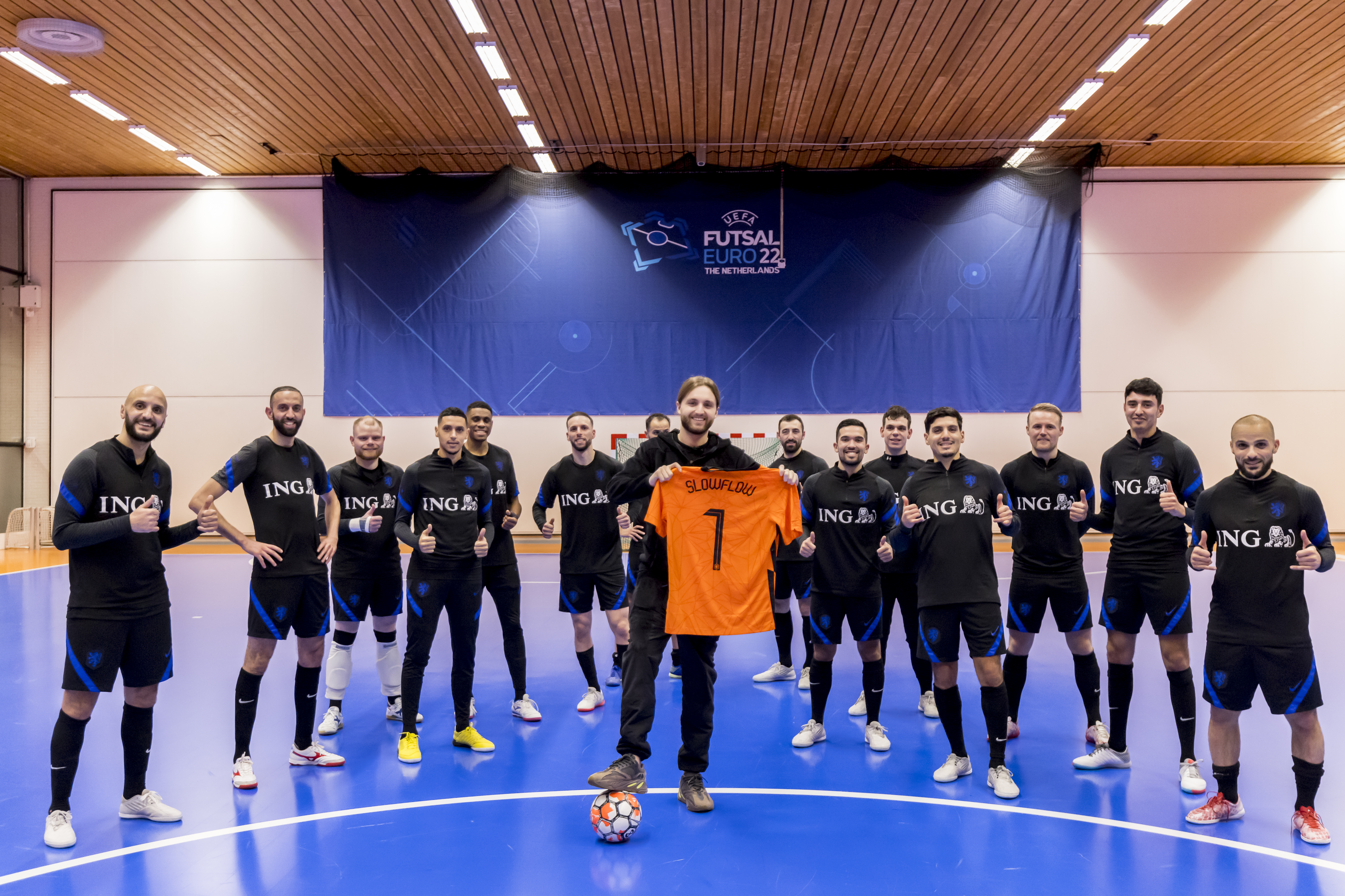 Hiphopartiest Kevin brengt officiële Oranje Futsal anthem uit