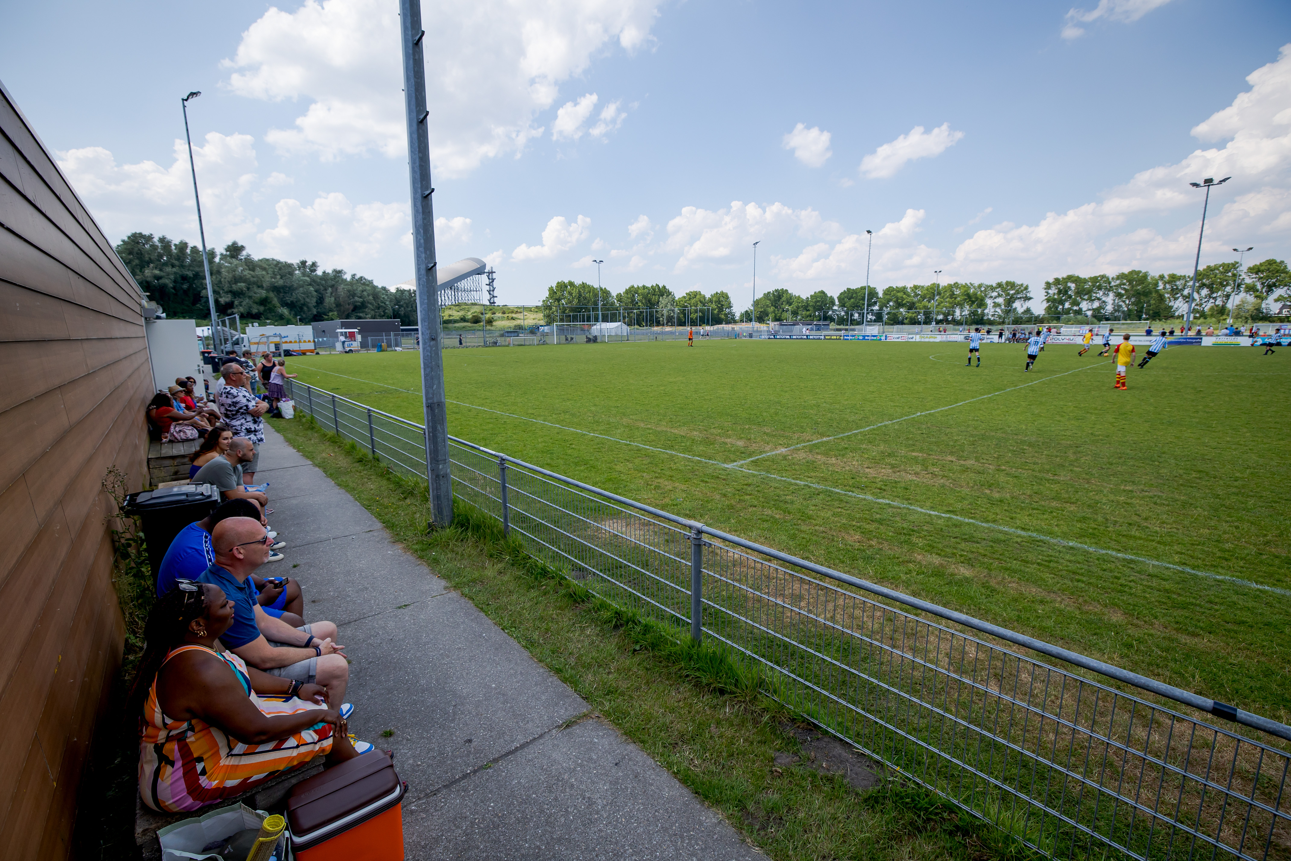 KNVB introduceert collectieve energie inkoop voor het amateurvoetbal