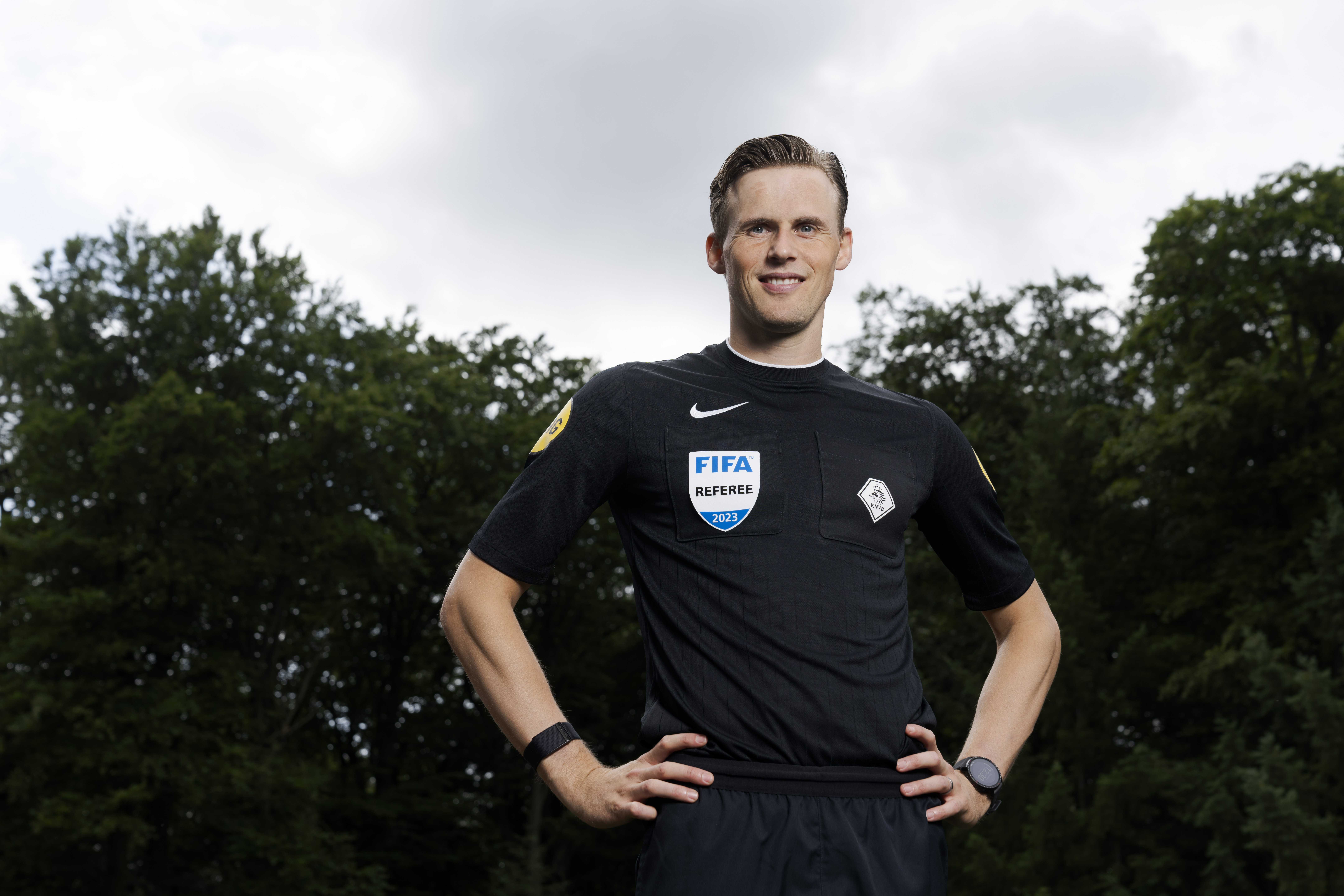 Sander van der Eijk fluit topper PSV - AZ in Eindhoven