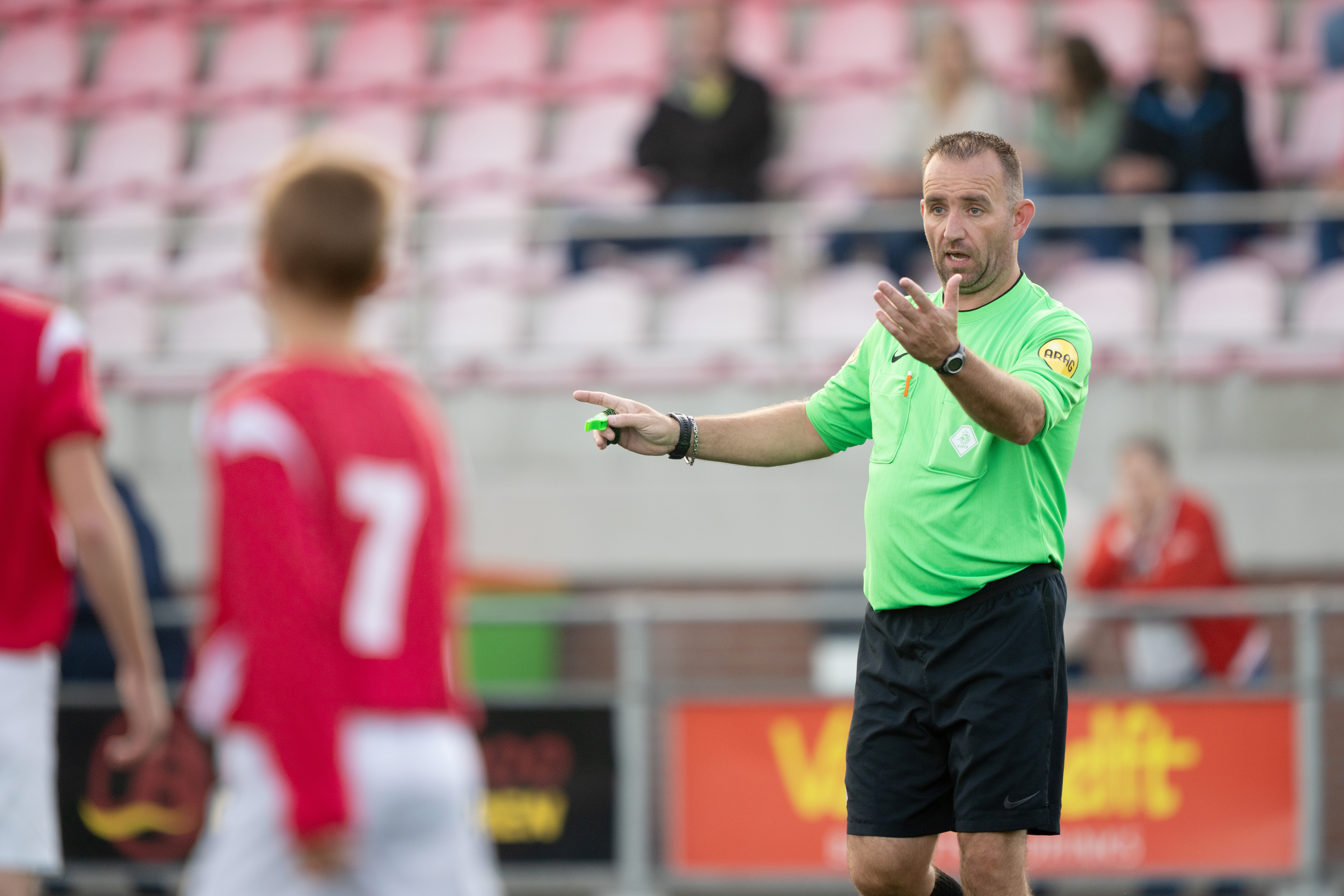 Controleer in week voor wedstrijd A-categorie of KNVB official nog aangesteld staat