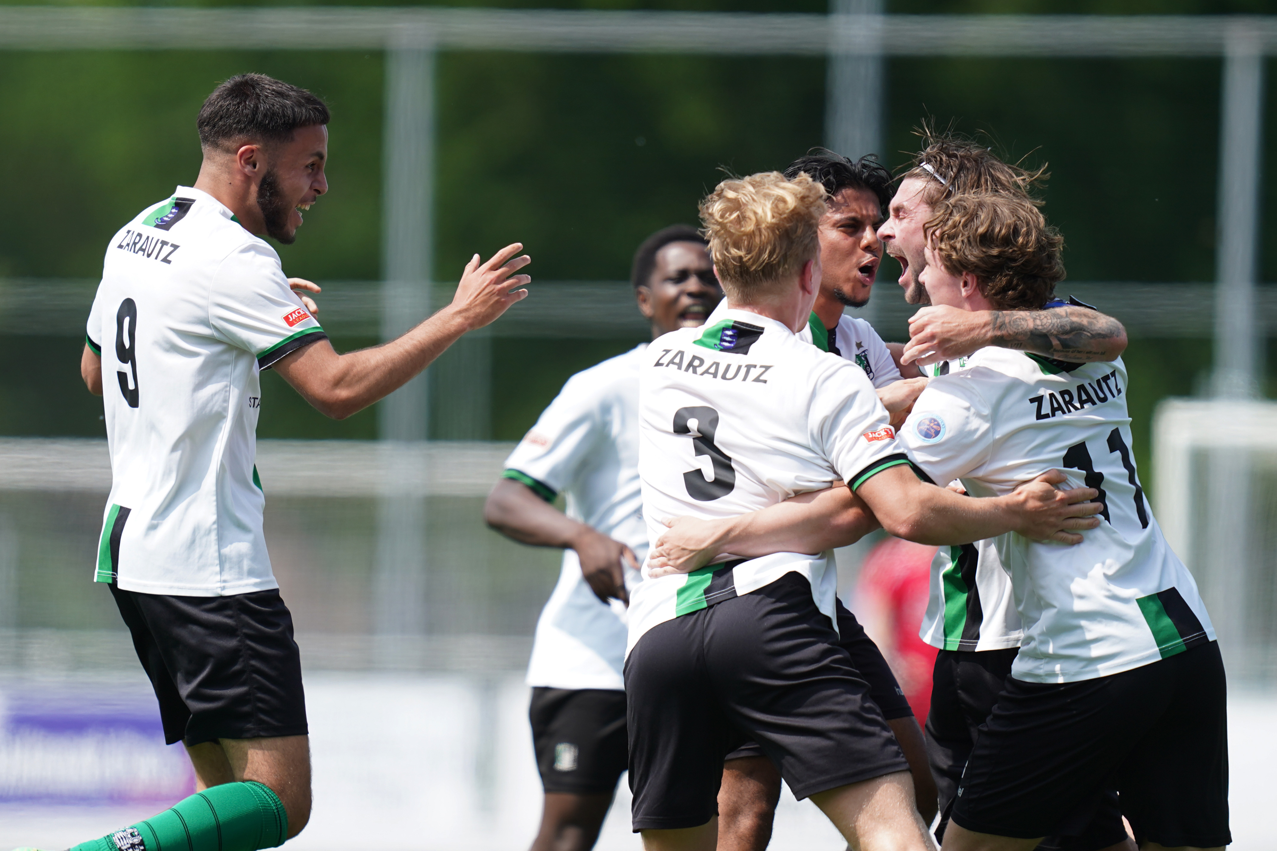 Competitiehandboeken amateurvoetbal 2025/'26 veld en futsal gepubliceerd