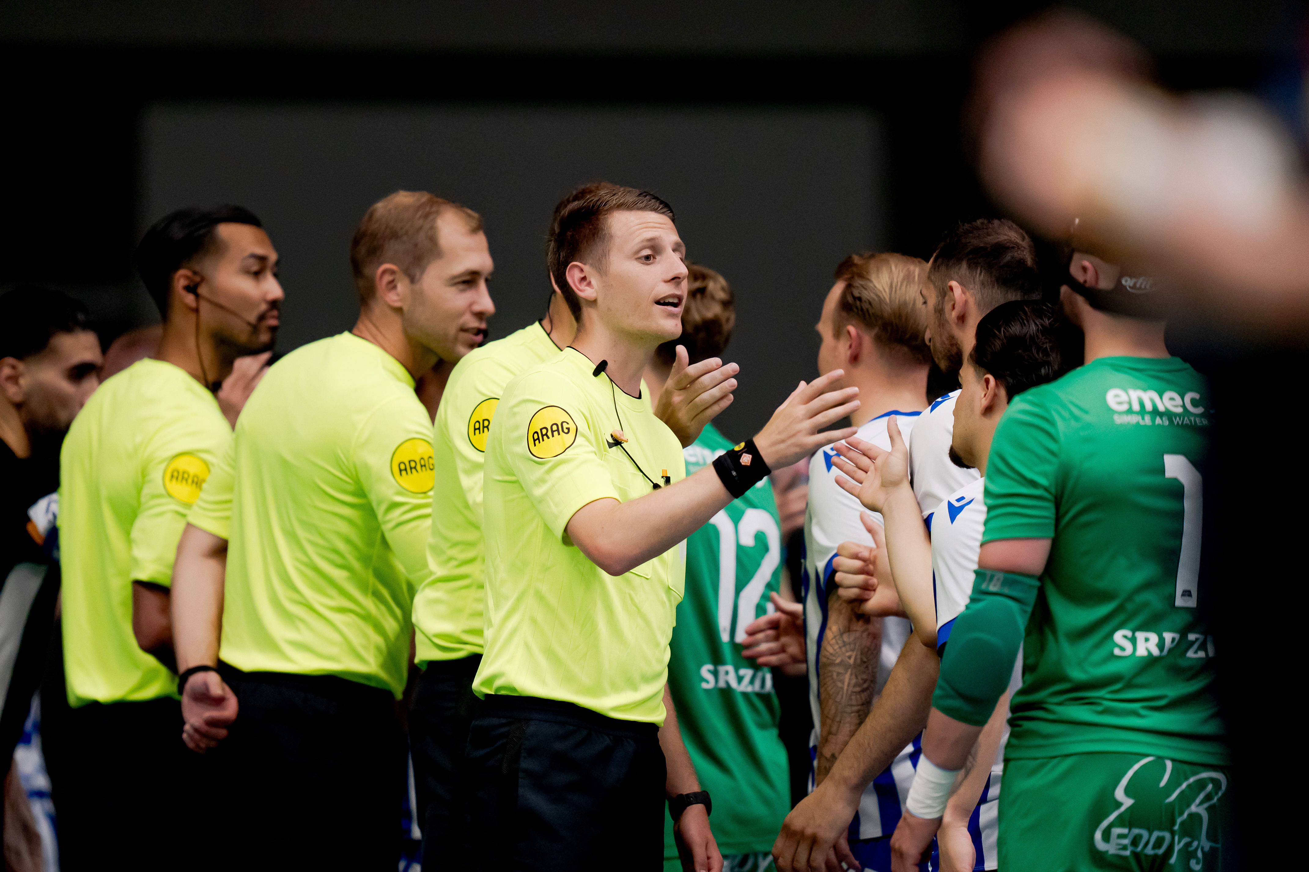 Handboeken arbitrage veld en futsal seizoen 2025/'26 gepubliceerd