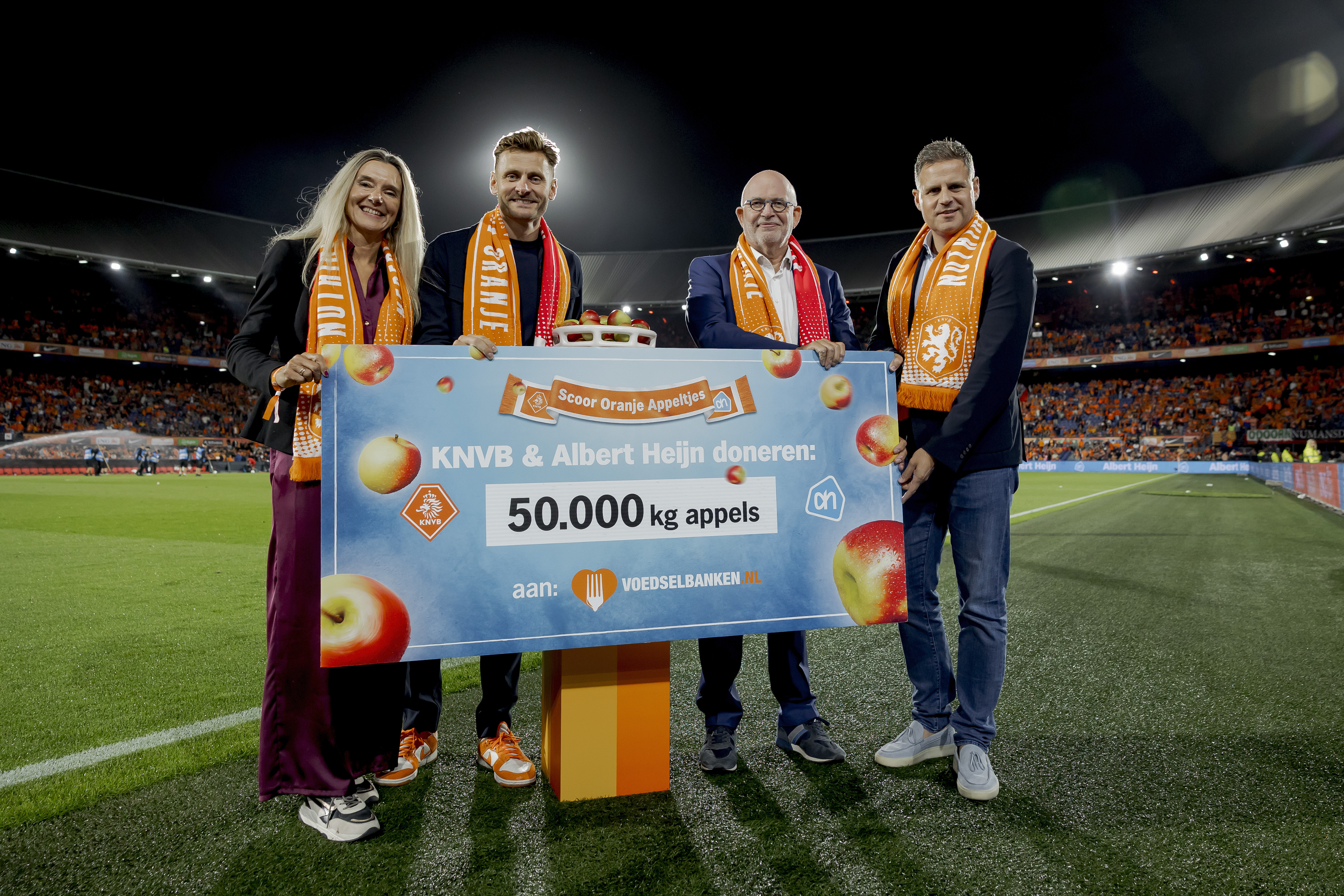 Gezonde start met Oranje Appeltjes van Albert Heijn en KNVB