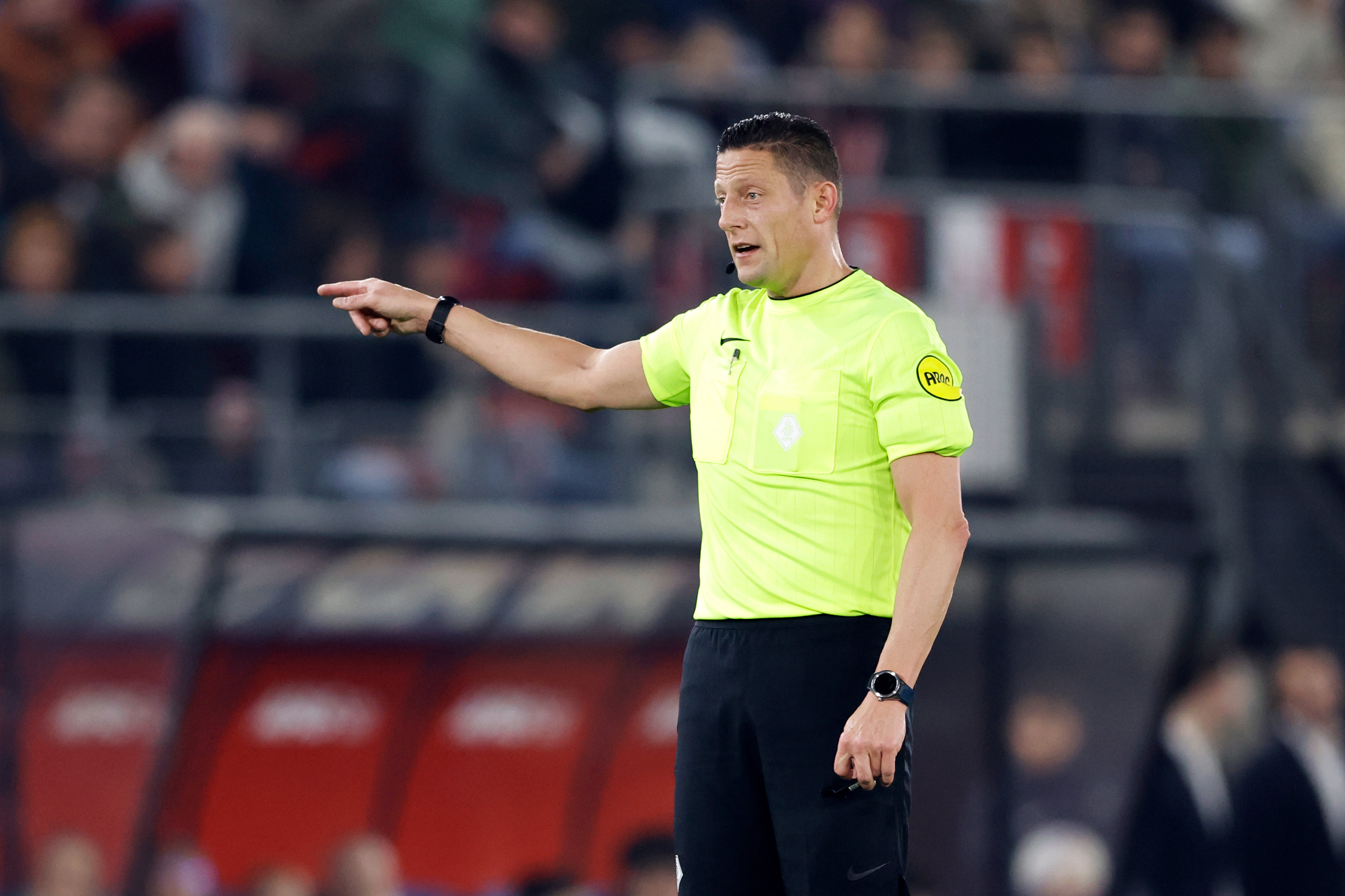 Manschot leidt zaterdag Telstar - Feyenoord