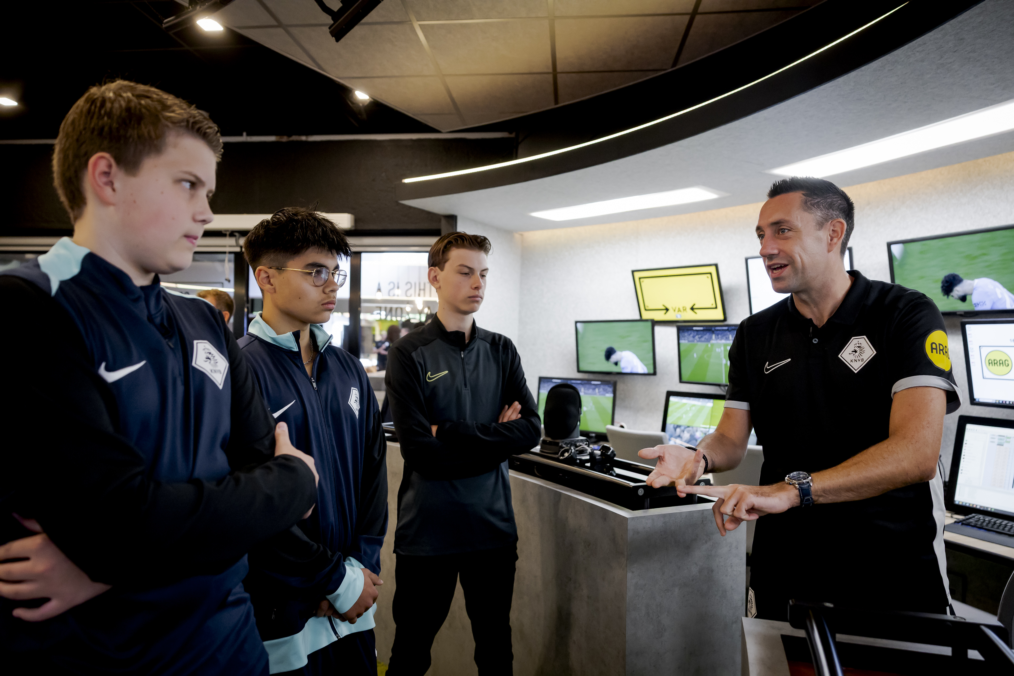 Van de Johan Cruijff Schaal tot trainen met hun voorbeelden