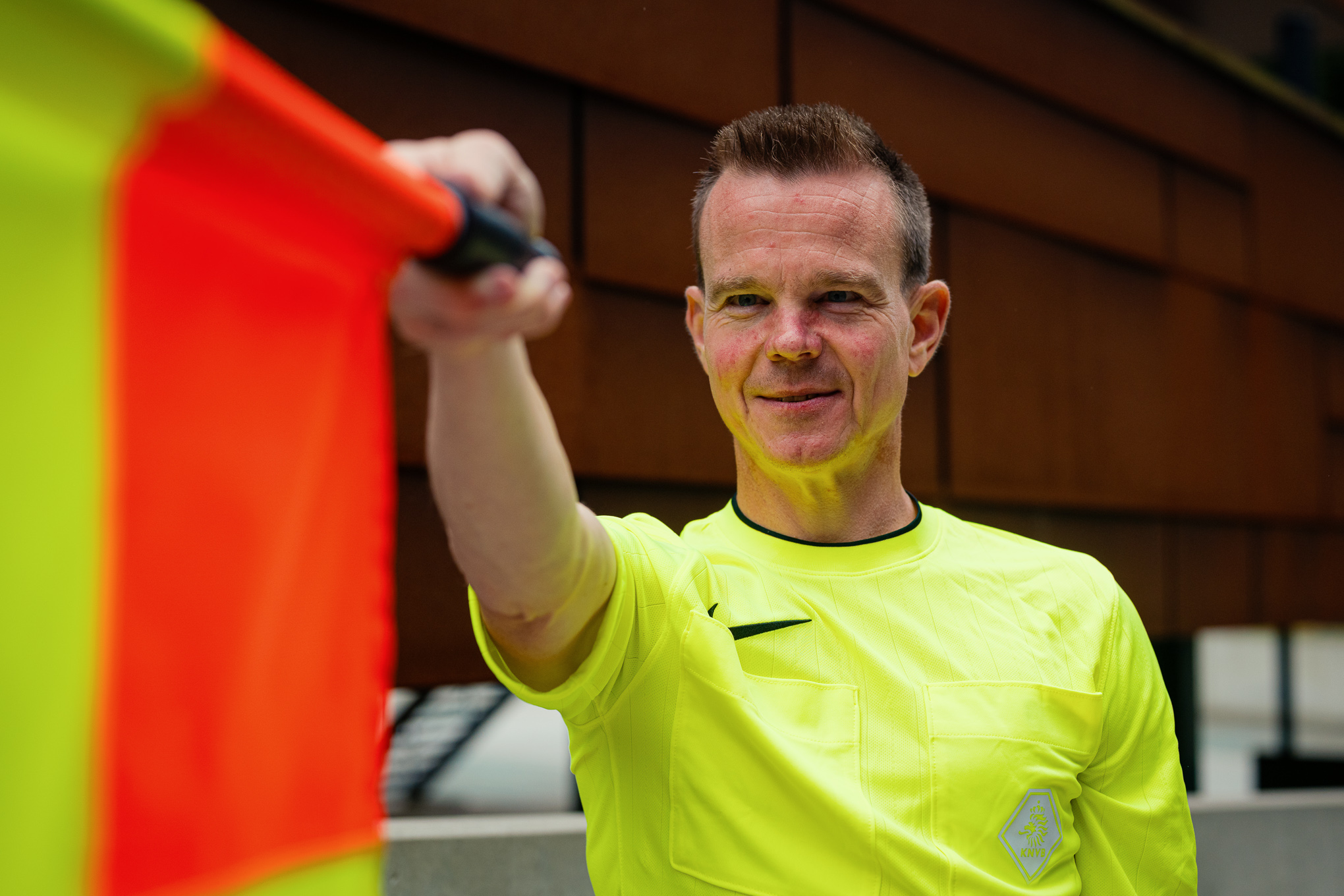 Assistent-scheidsrechter Chieljan Veen: 'Ik geniet enorm bij de topamateurs'