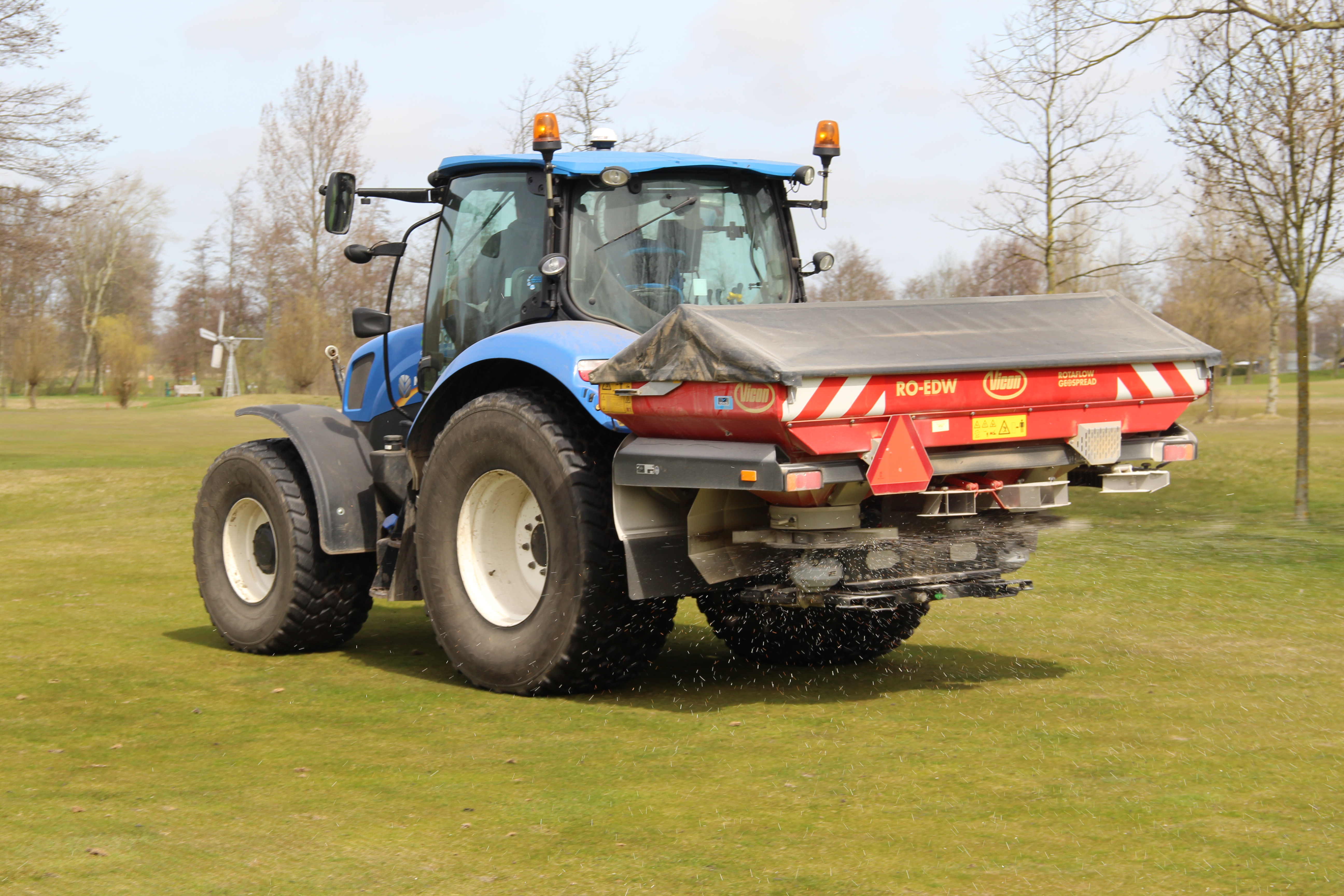Waarom kalk zo belangrijk is voor een gezond voetbalveld