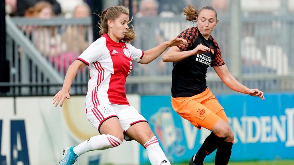 Bezoekersrecord Eredivisie Vrouwen Bij Psv Ajax Knvb