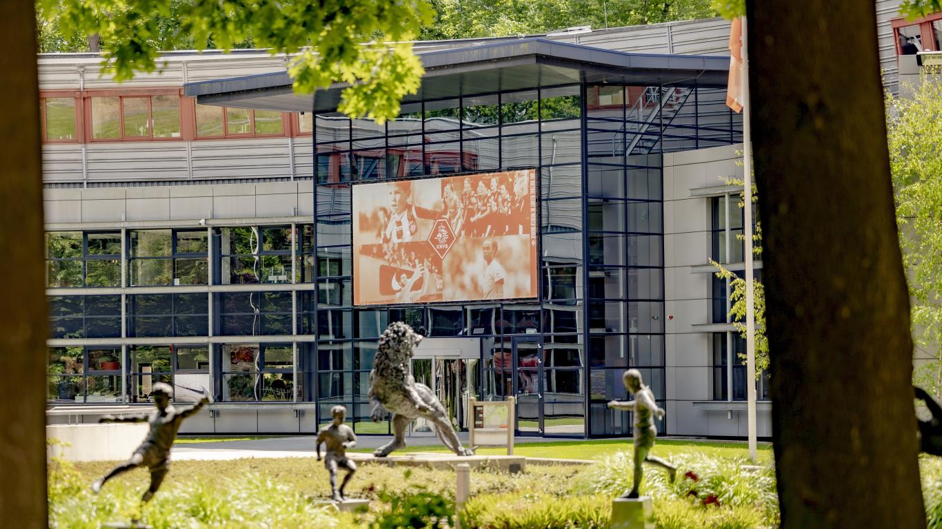 KNVB gaat door met Zeist en Almere: Vervolgonderzoek naar toekomst KNVB Campus