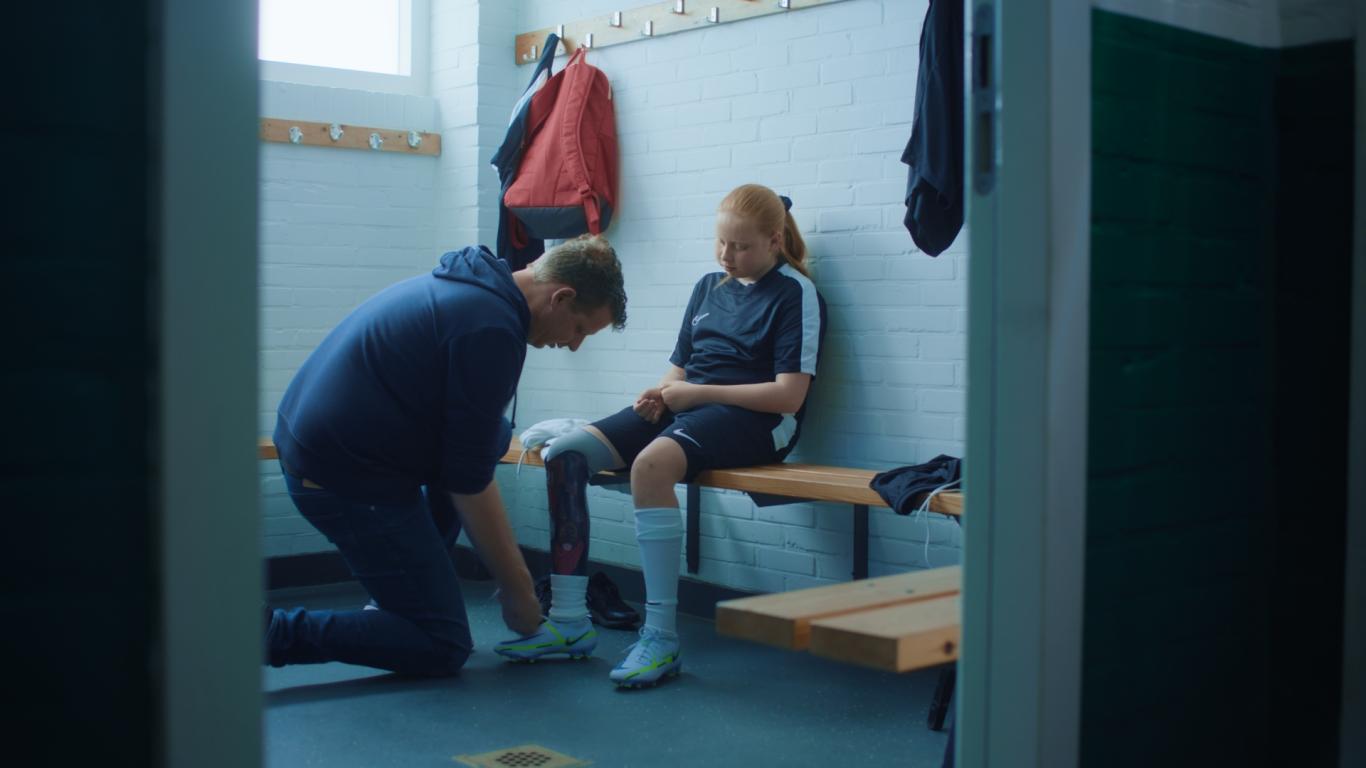 Melden Sie sich für die Klinik „Fußball spielen mit Amputation“ an