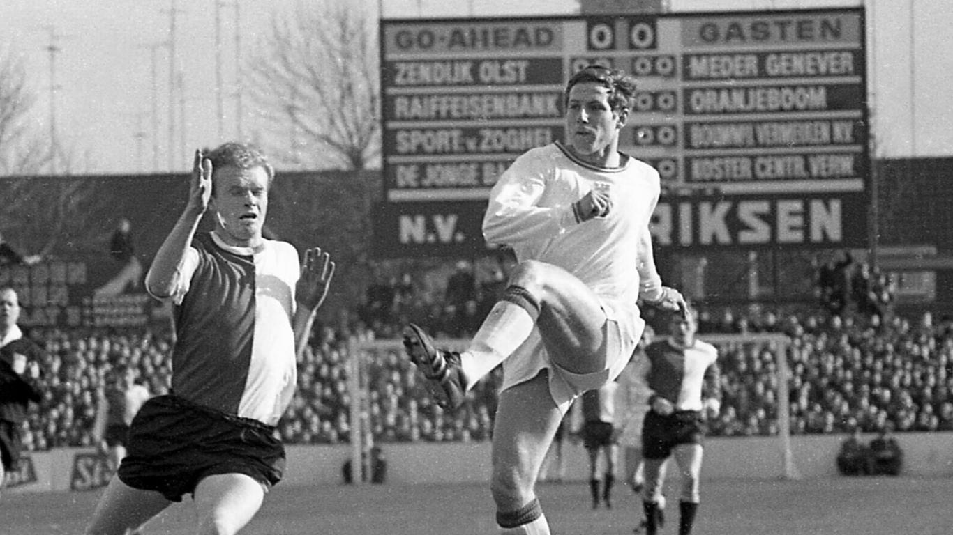 Ex-international Dick Schneider (77) overleden