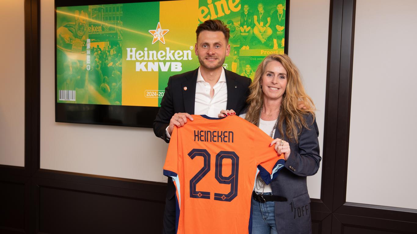 KNVB En Heineken Verlengen Opnieuw Met Vijf Jaar KNVB knvb-en-heineken-verlengen-opnieuw-met-vijf-jaar-knvb