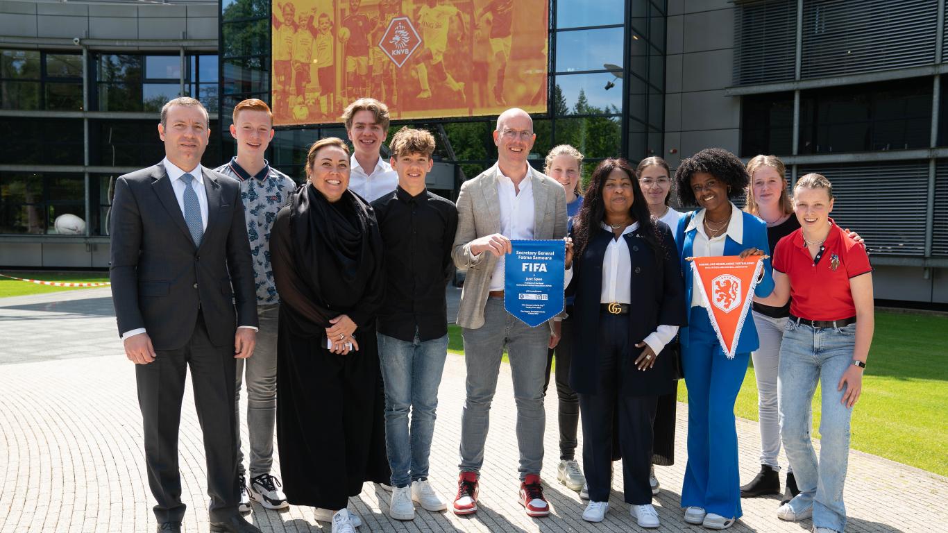 A FIFA delegation visits the KNVB