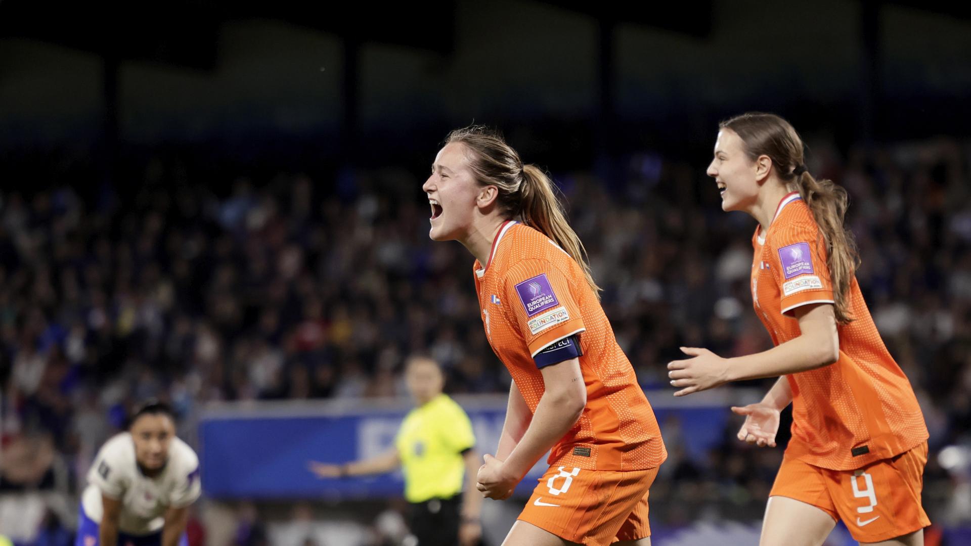 Gelijkspel Oranje (v) in Frankrijk in WK-kwalificatie