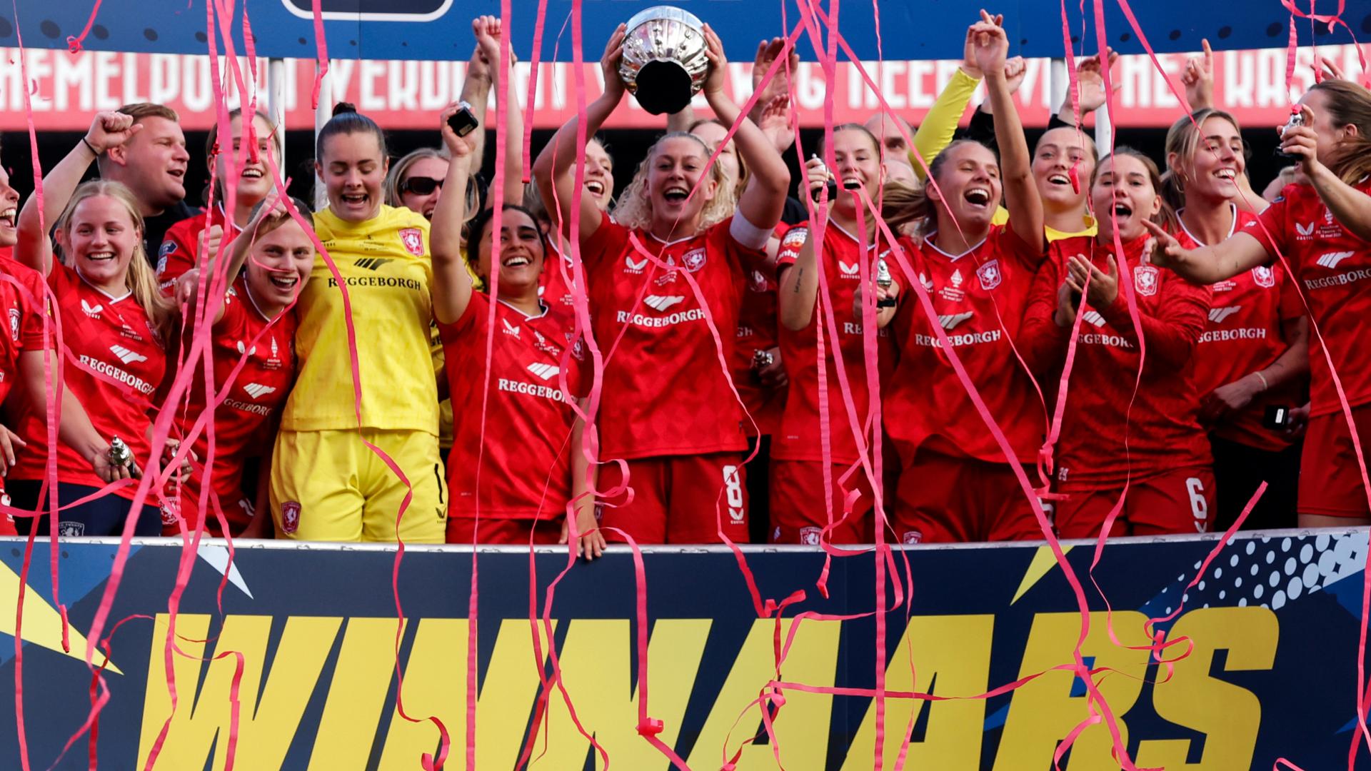 'Comeback kids' FC Twente pakken KNVB Beker na penalty's