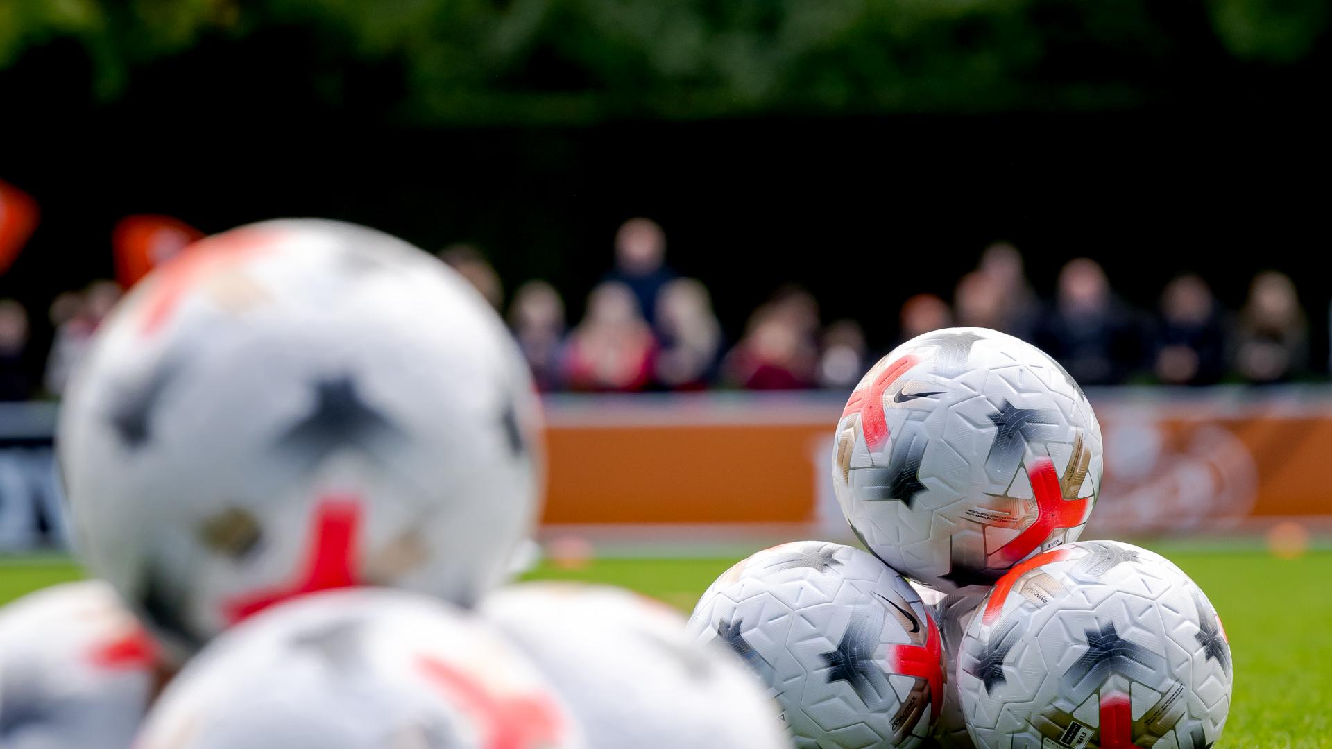 Storing bij Voetbal.nl: App en website tijdelijk niet beschikbaar