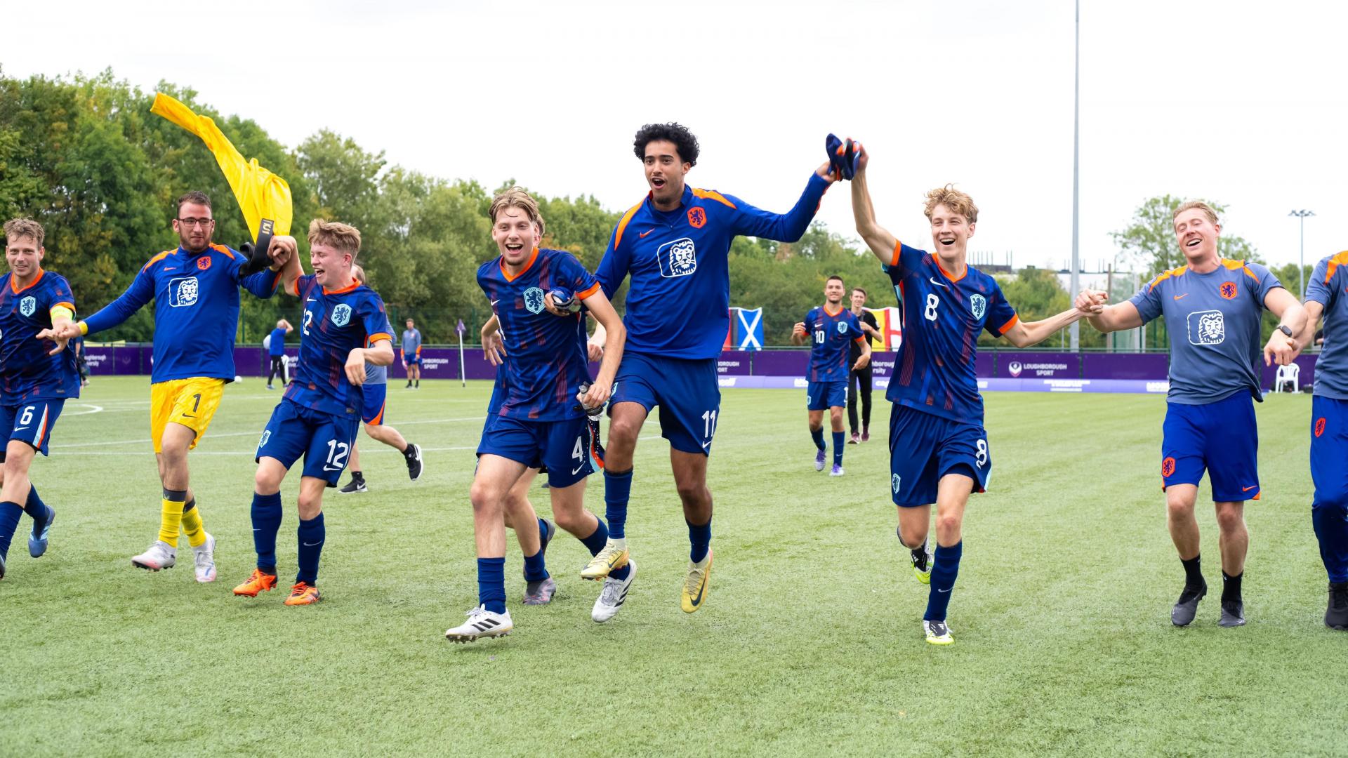 Bronzen plak voor CP-team op EK