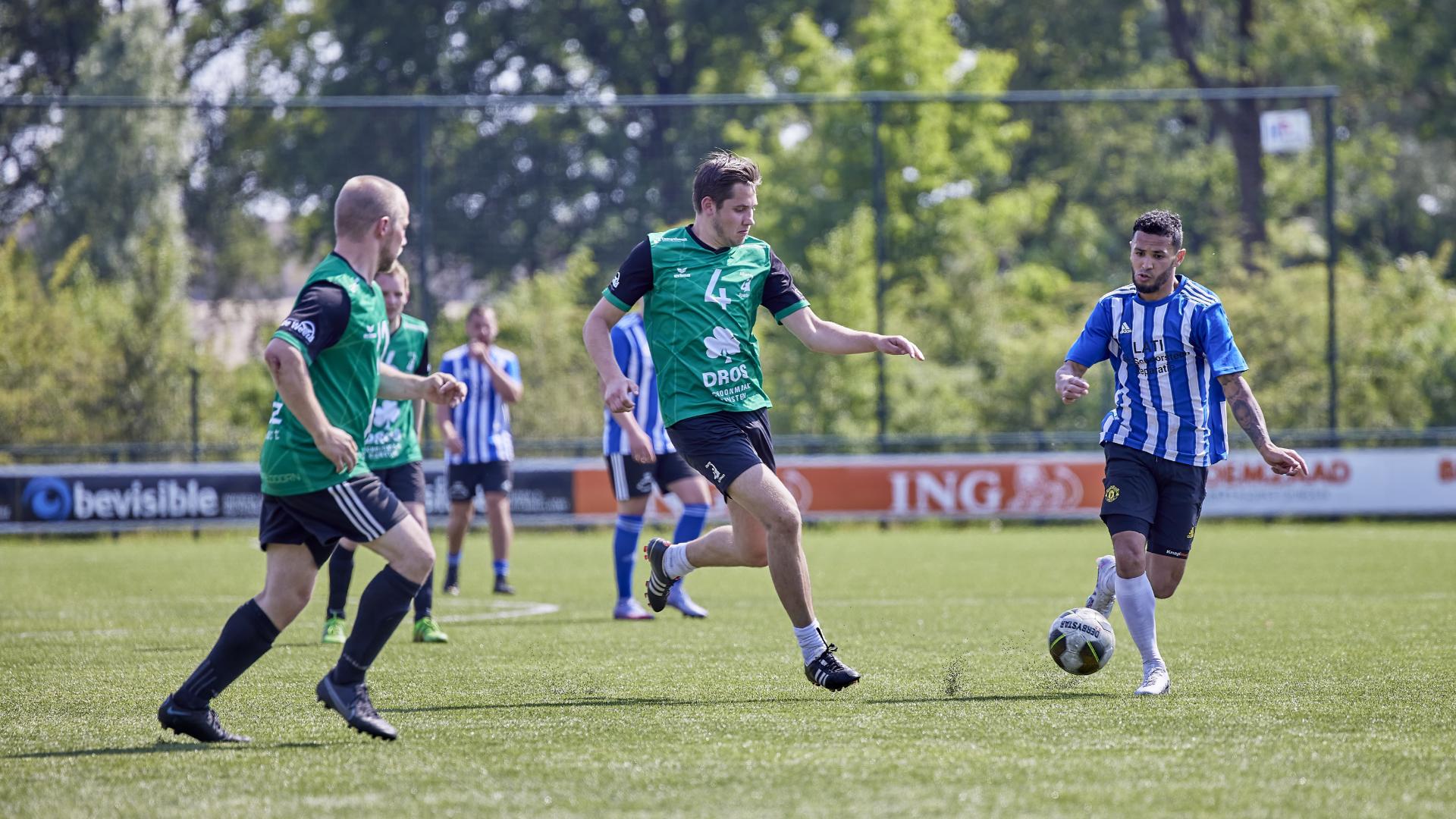 28 standaardteams veldvoetbal wisselen in 20242025 van speeldag KNVB