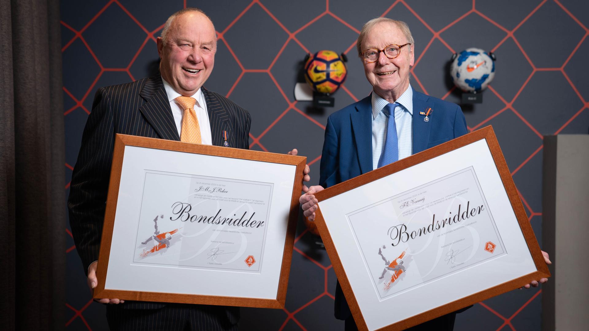 Jan Reker en Frans Vermeij benoemd tot bondsridder van de KNVB | KNVB