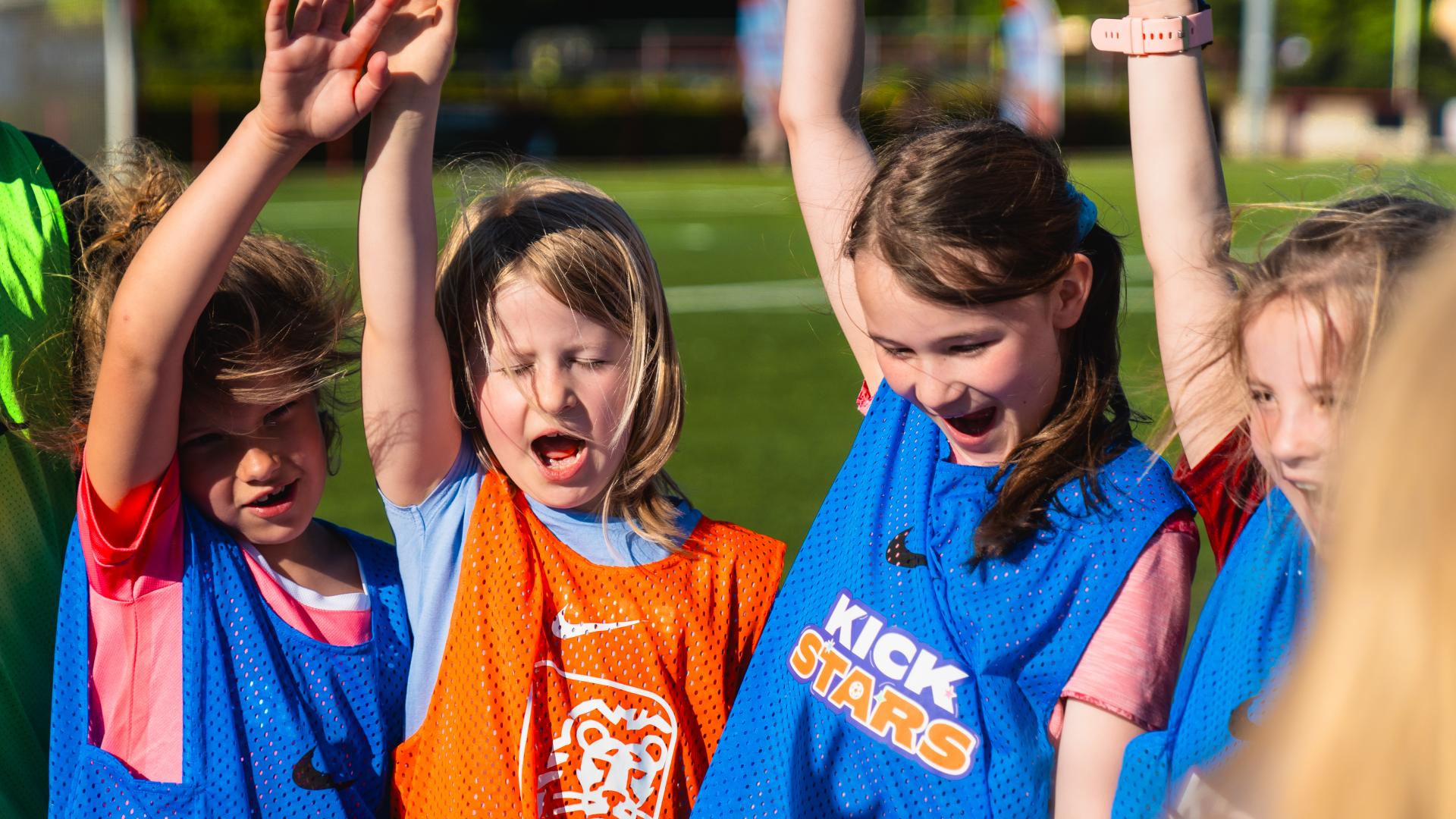 De perfecte start: ontdek voetbal met Kick Stars (6-8 jaar)