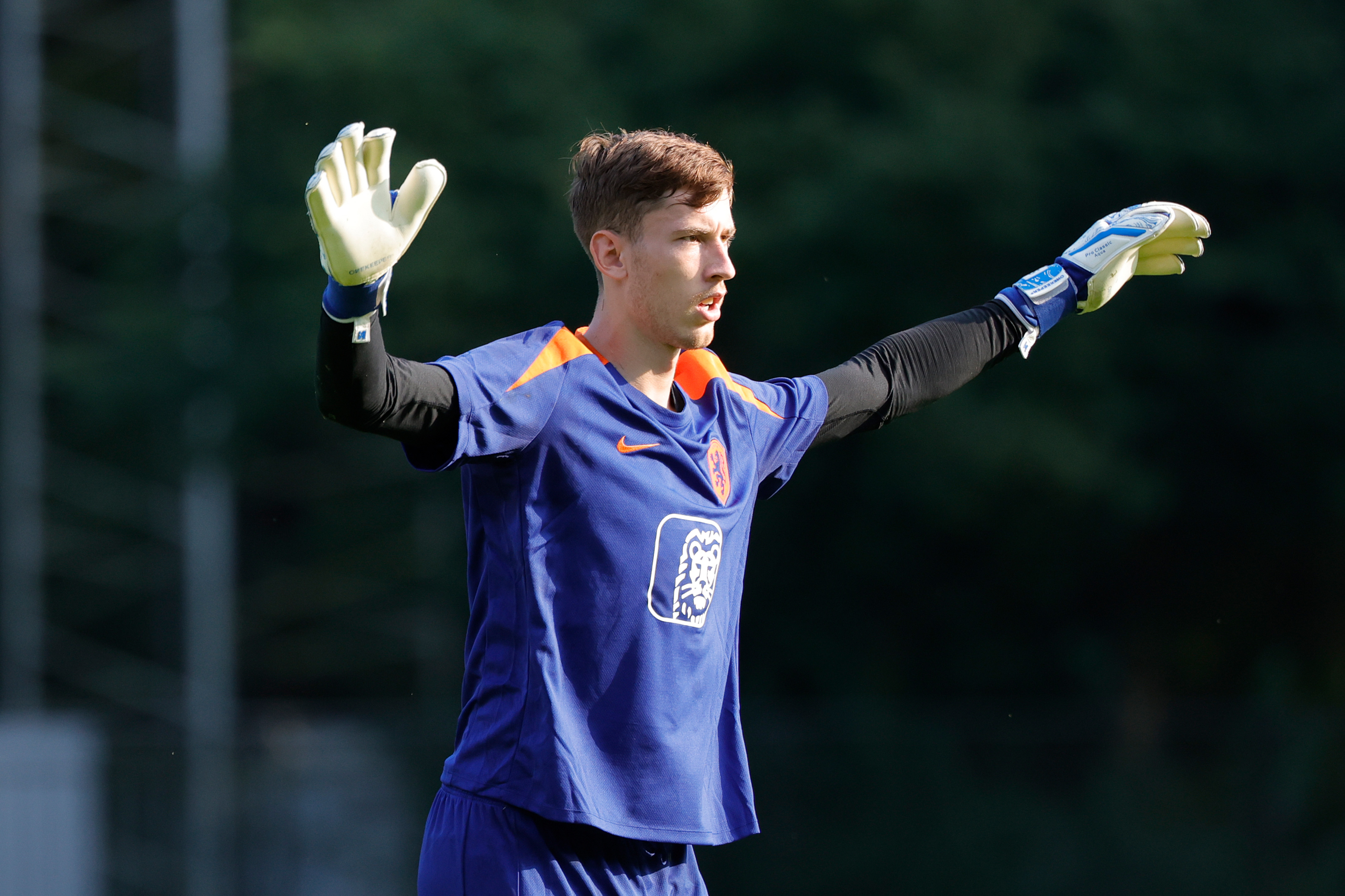 Robin Roefs blesseert zich en verlaat trainingskamp Jong Oranje