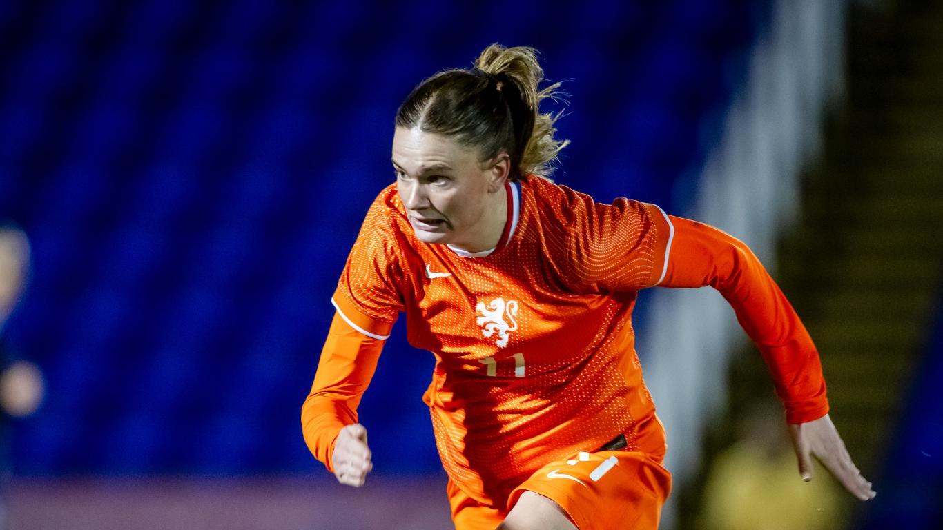 Van Asten en Rijsbergen debuteren in Oranjeselectie (v)