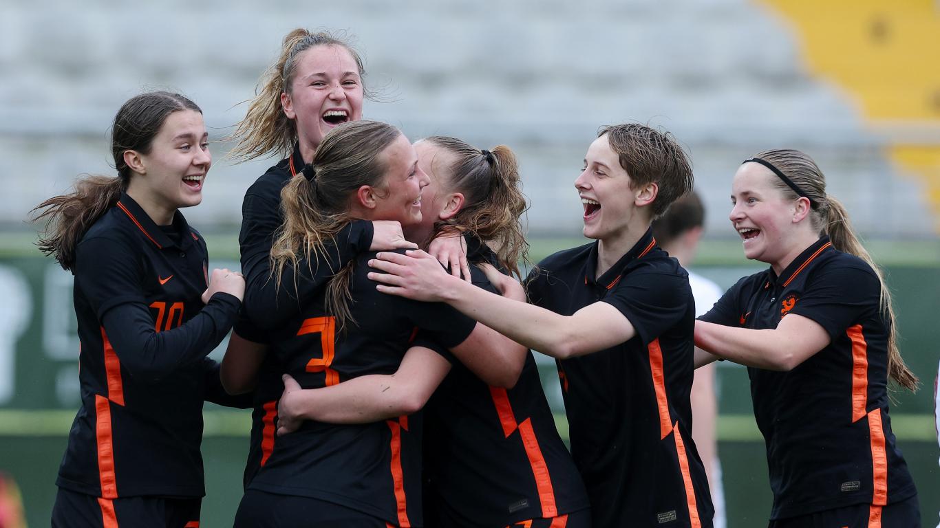 Prima selezione U19 femminile per gli allenamenti con Belgio e Italia Prima selezione U19 femminile per gli allenamenti con Belgio e Italia