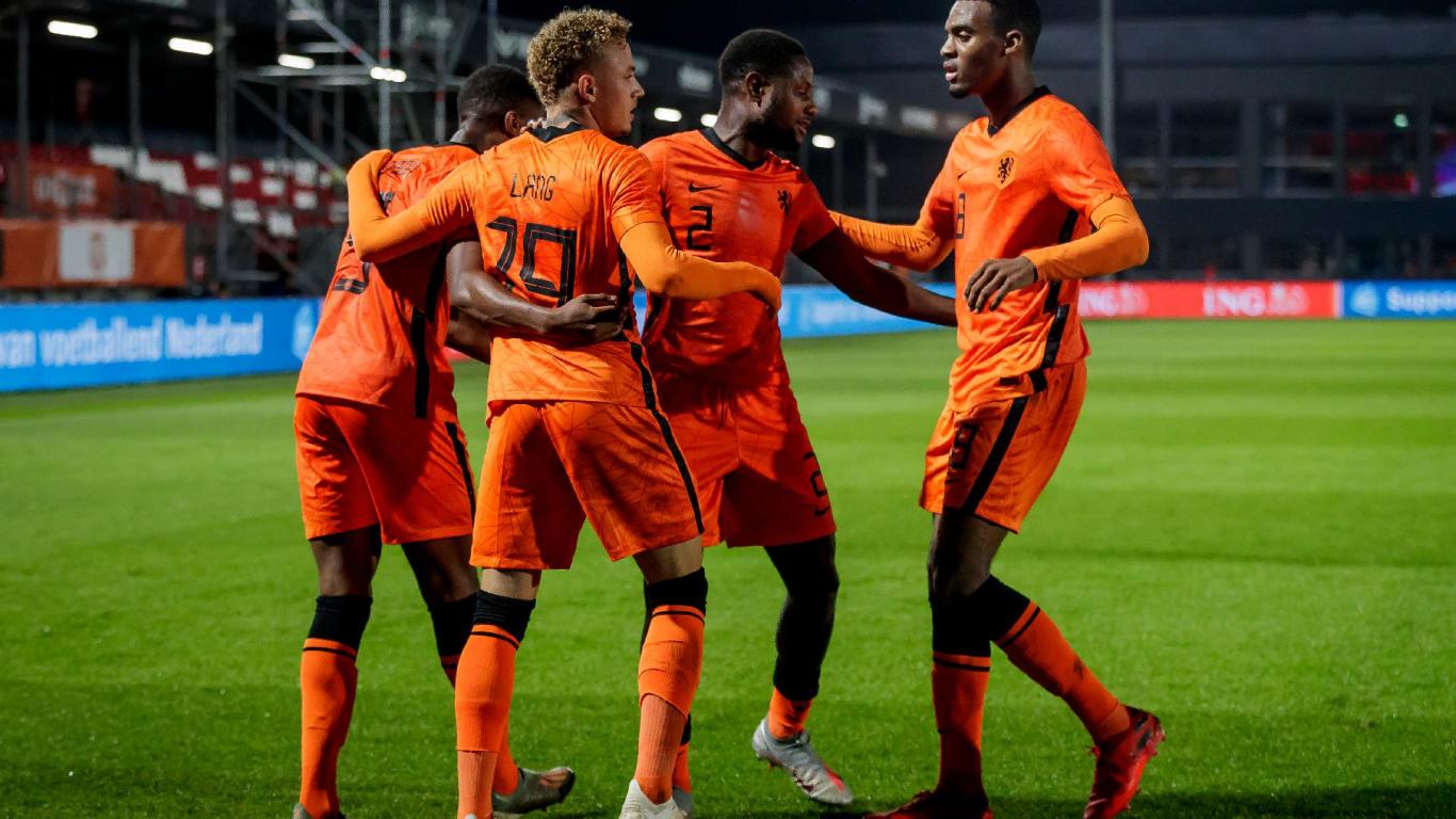 Zirkzee voor het eerst bij definitieve selectie Jong Oranje | OnsOranje
