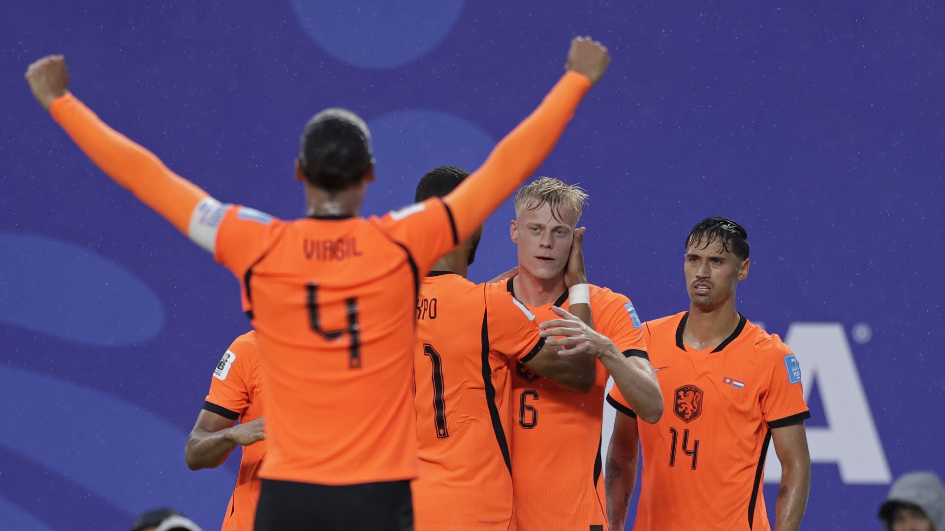Oranje wint groep na bliksemstart tegen Tunesië!