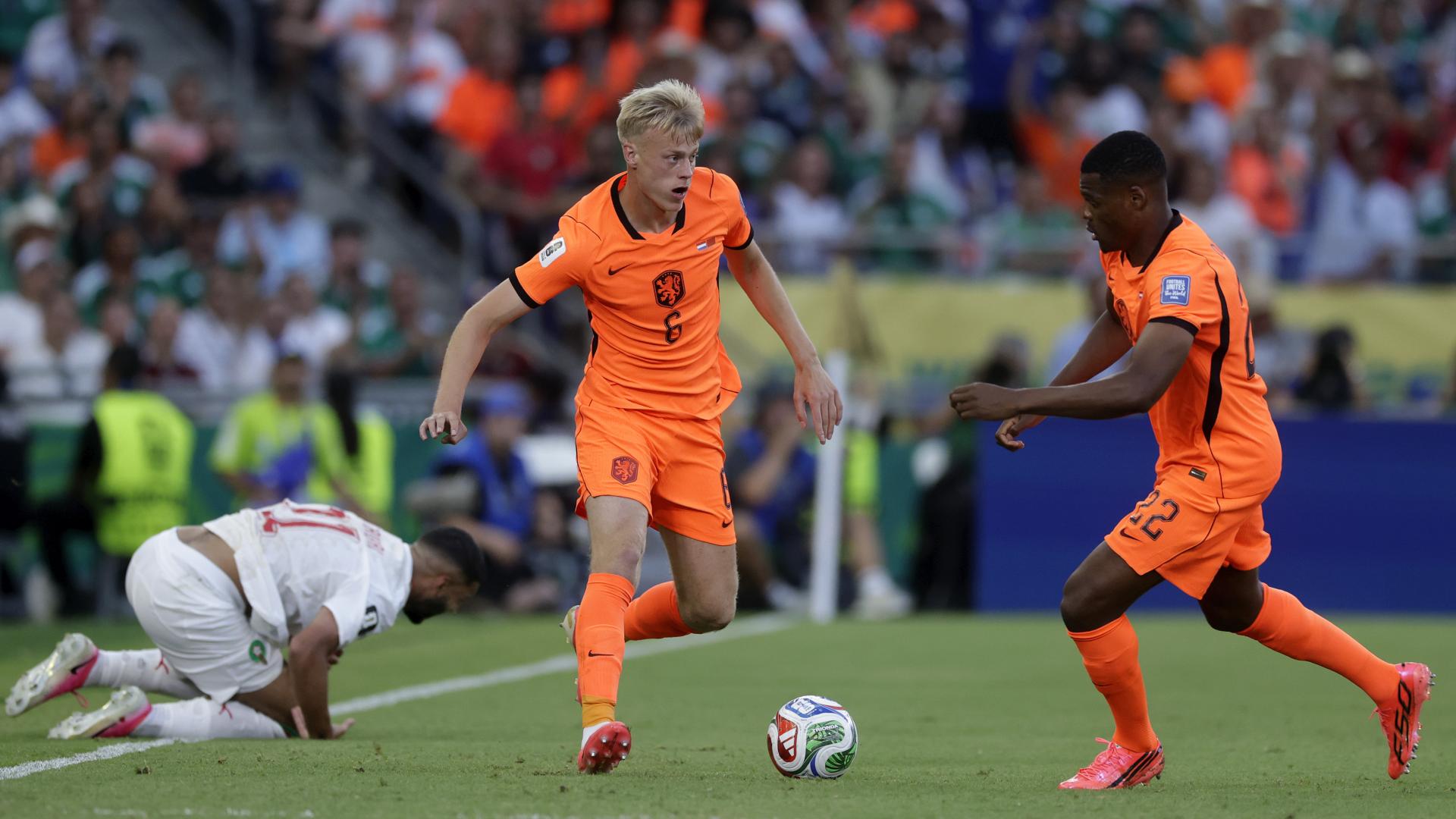 Oranje naar huis; Marokko wint na penalty's