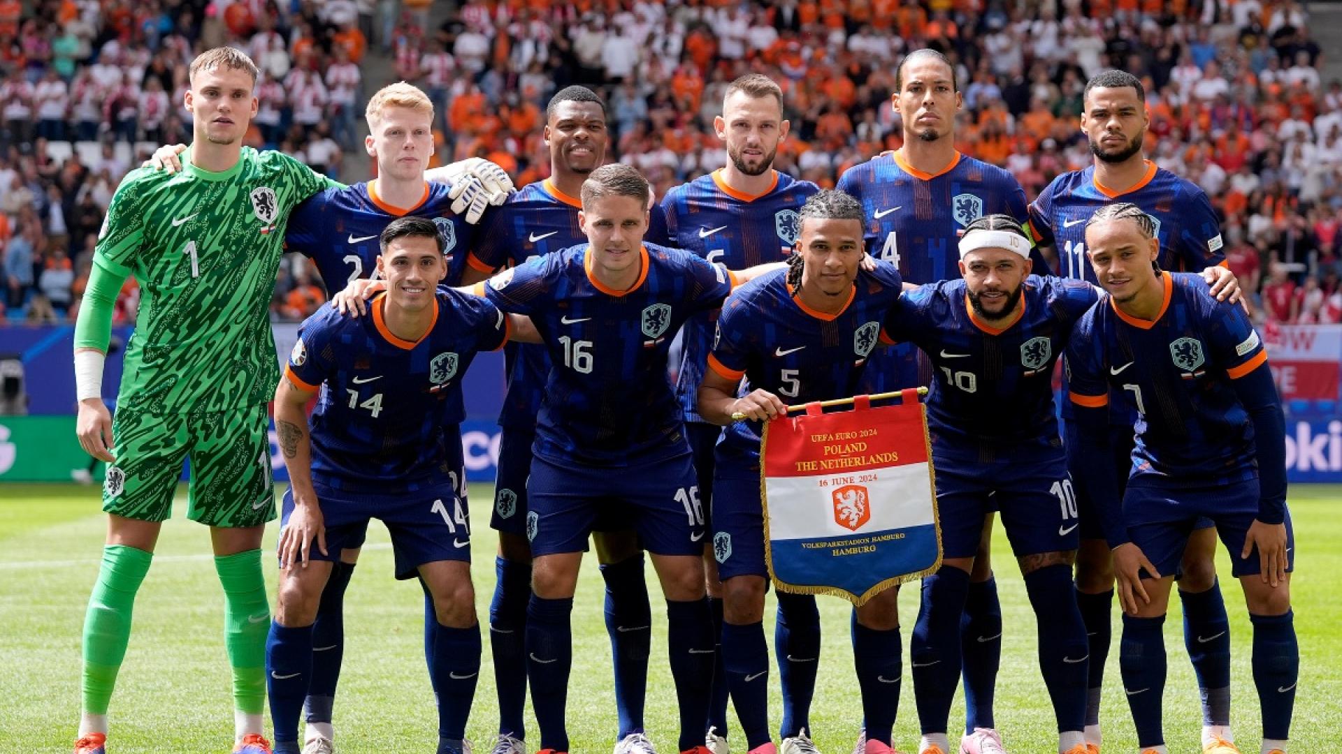 Weghorst loodst Oranje langs Polen in enerverende EK-start | OnsOranje