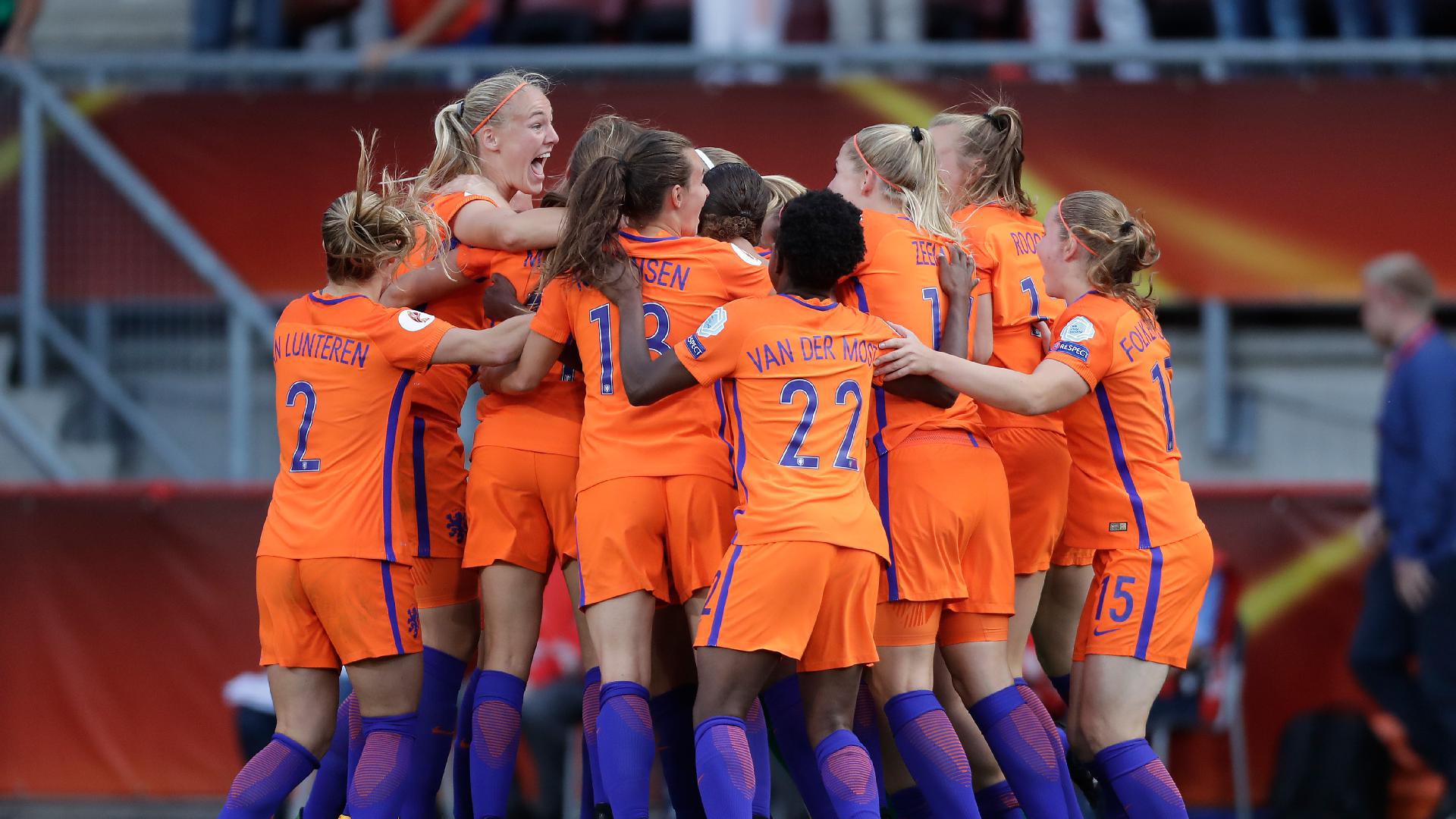 OranjeLeeuwinnen in Groningen tegen Noorwegen | OnsOranje