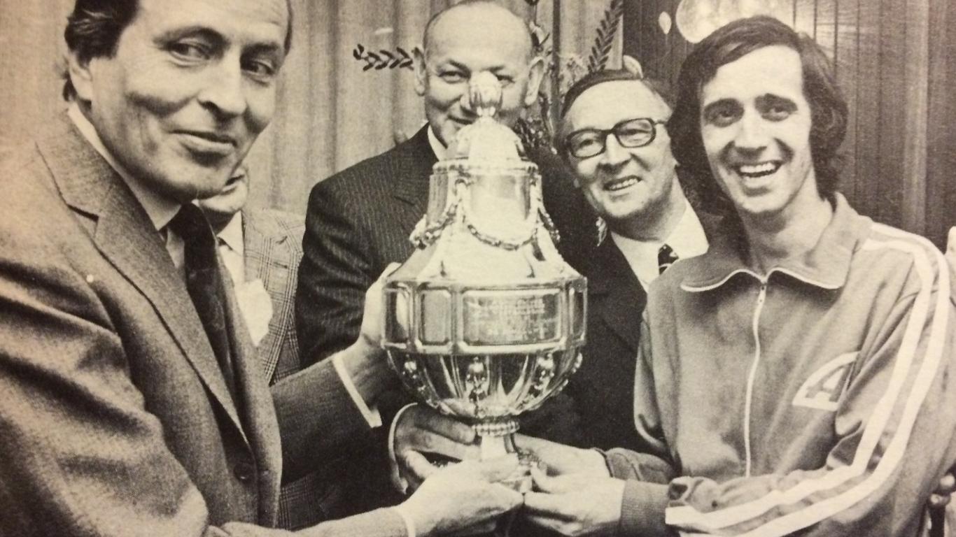 KNVB cup final PSV against NAC 6-0, Rene van de Kerkhoff (center) scores  the second goal, right Daan Schrijvers, 1 May 1974, goals, sports, soccer,  The Netherlands, 20th century press agency photo