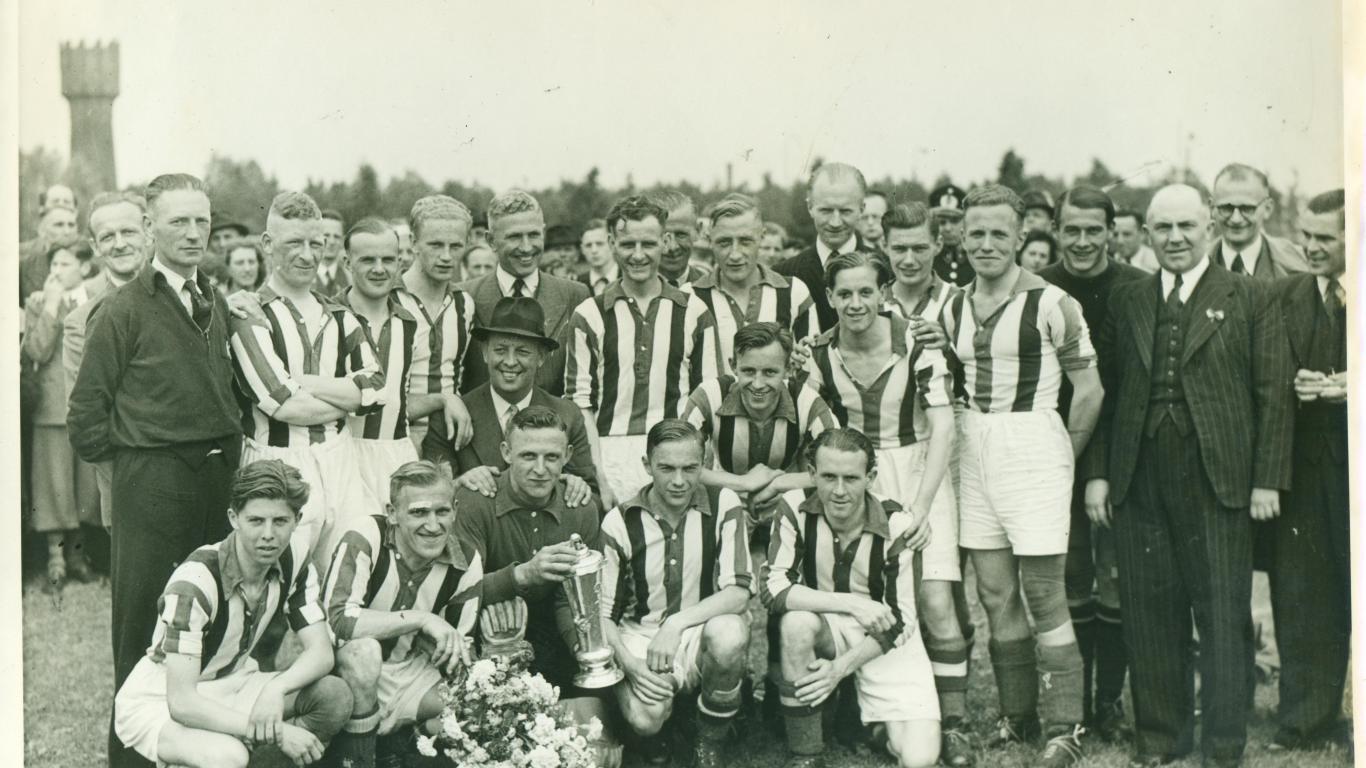 1944: Monsterzege brengt Willem II laatste Holdert-beker | TOTO ...