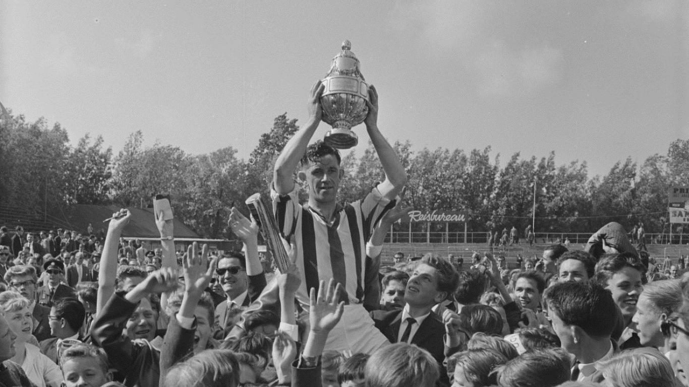 Collega analogie haai 1963: Degradant Willem II verrassende winnaar KNVB Beker | TOTO KNVB Beker